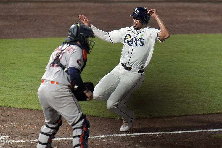 Taylor Walls hits sacrifice fly in 9th as Rays rally to beat Astros 3-2