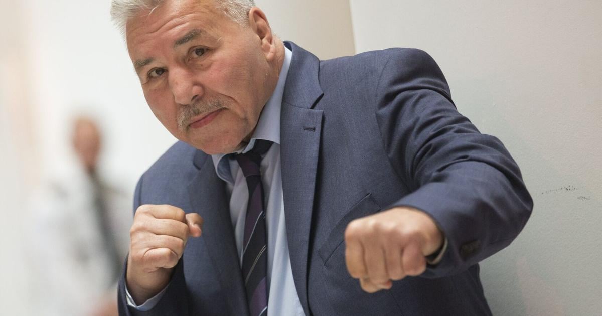 Canadian boxing legend George Chuvalo dies at 89