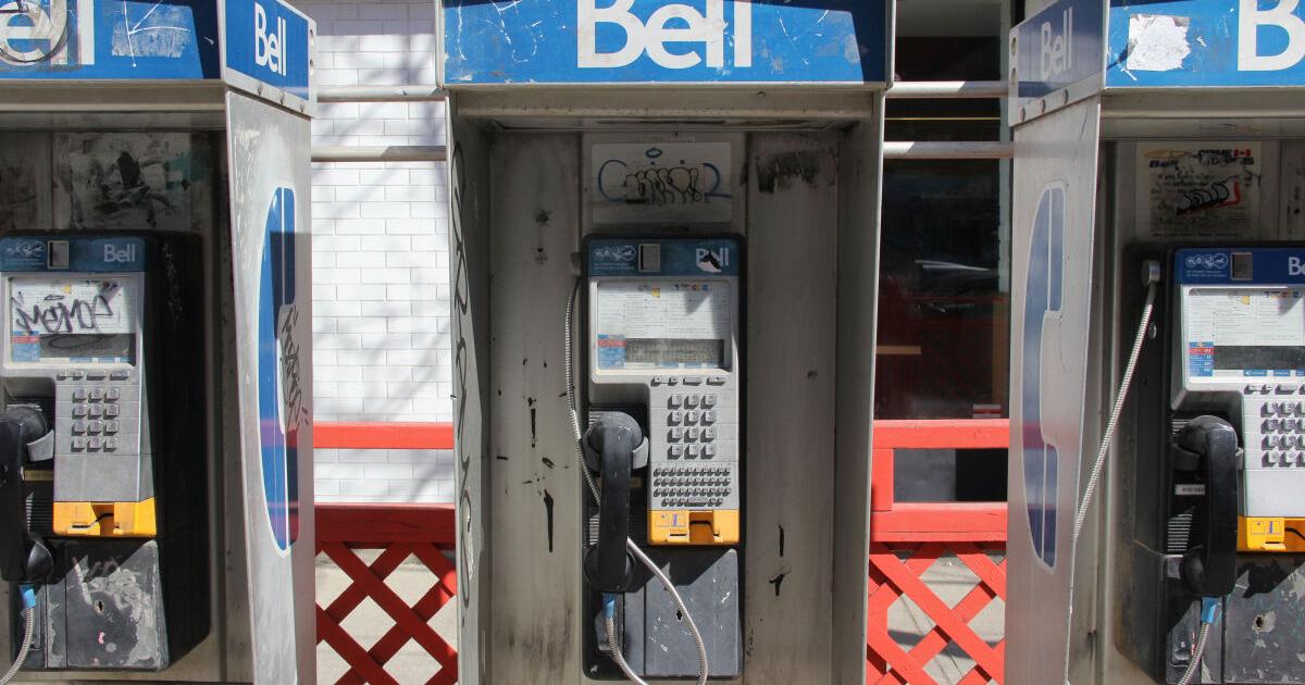 Searching for a coin caller: Does anybody use pay phones anymore?