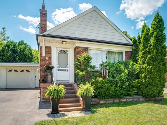 exterior of home.jpg