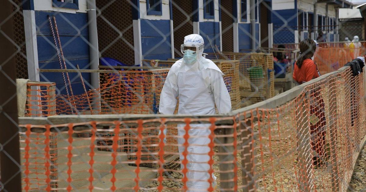 Experts warn of wider spread as Ebola outbreak passes 10,000 cases - Toronto Star