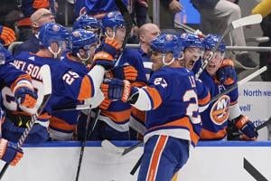 We meet again: Hurricanes and Islanders reunite to open NHL playoffs for 2nd straight year