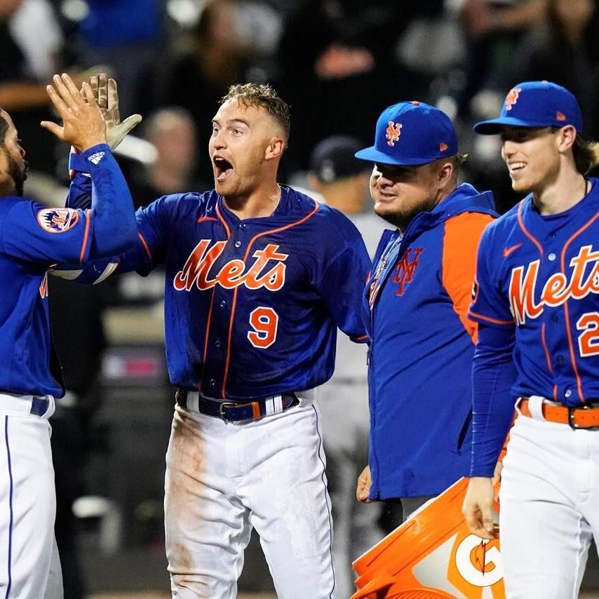 Brandon Nimmo is batting .304 and has an .887 OPS through 31 games in 2022.  He is fourth in the National League in fWAR. Shouts to Brandon 🔥