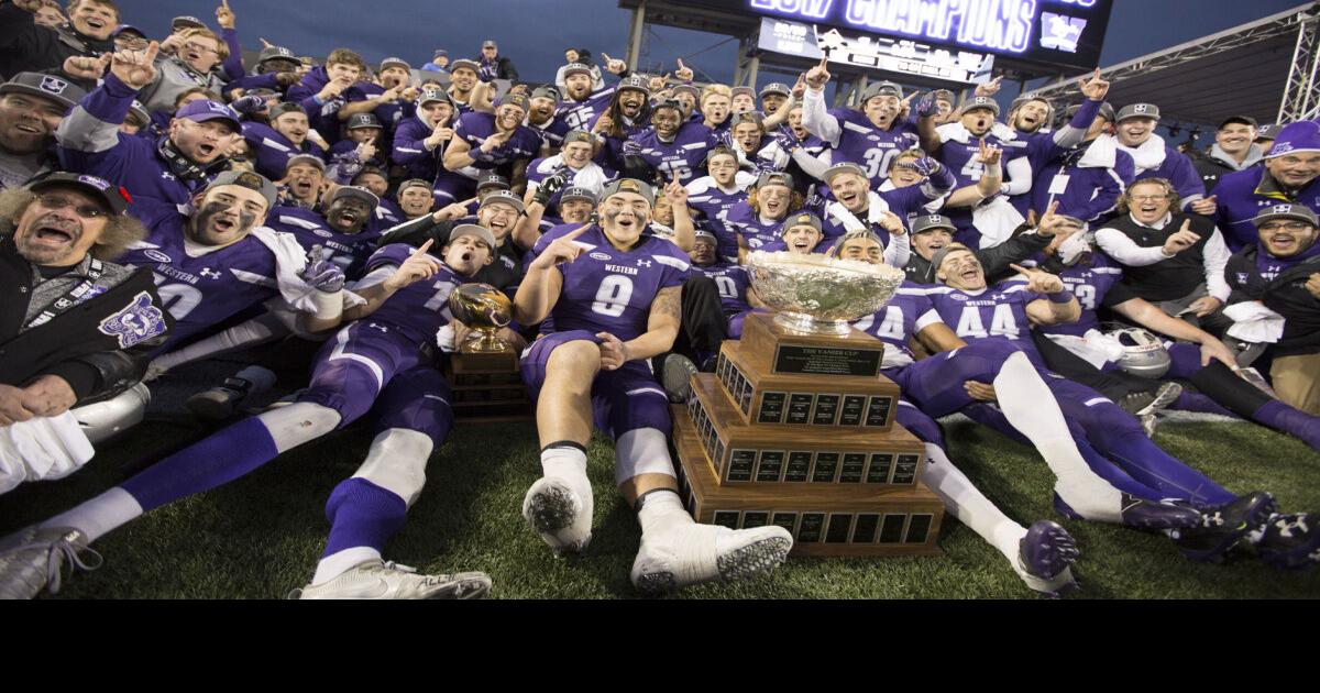 Western dominates Laval to win Vanier Cup