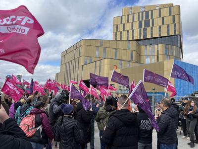 Elementary and high school academic workers rally for York University’s month-long strike