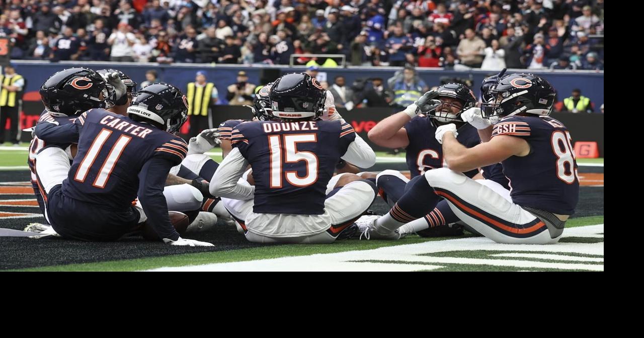 Caleb Williams throws 4 TDs and Bears hold tea party in 35-16 rout of Jaguars in London