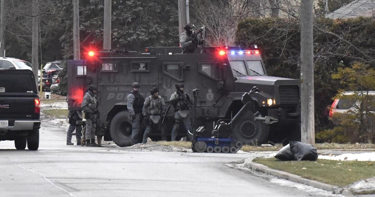Man charged after barricading himself in Richmond Hill house in a 12 ...