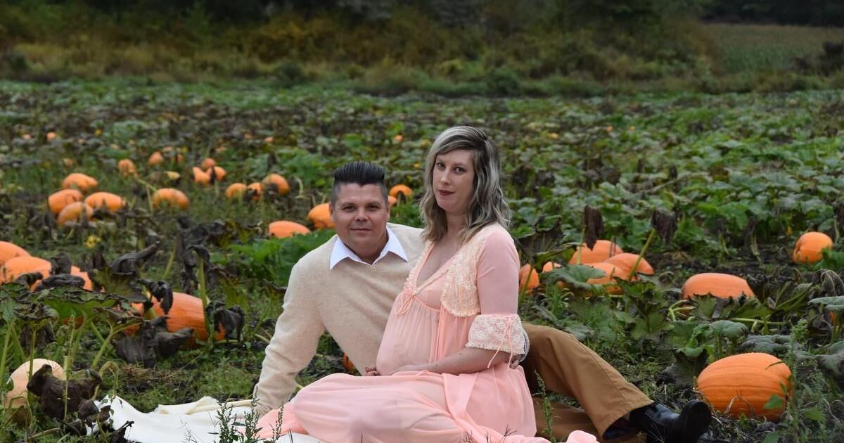 Couple from B.C. recreate ‘Alien’ birth scene for maternity photo shoot
