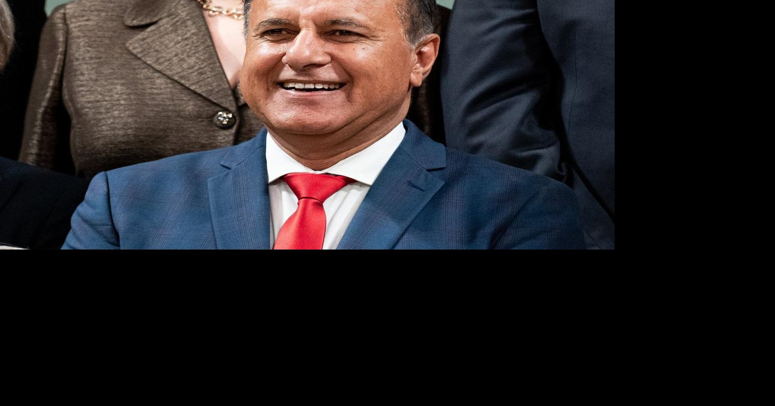 Treasury Board minister silent on details of plan to shrink federal public service