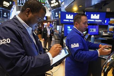 S&P/TSX composite up nearly 100 points, U.S. stock markets also higher