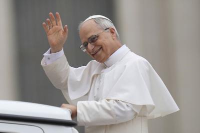 Pope Leo XIV calls for aid to reach Gaza and an end to hostilities in his first general audience