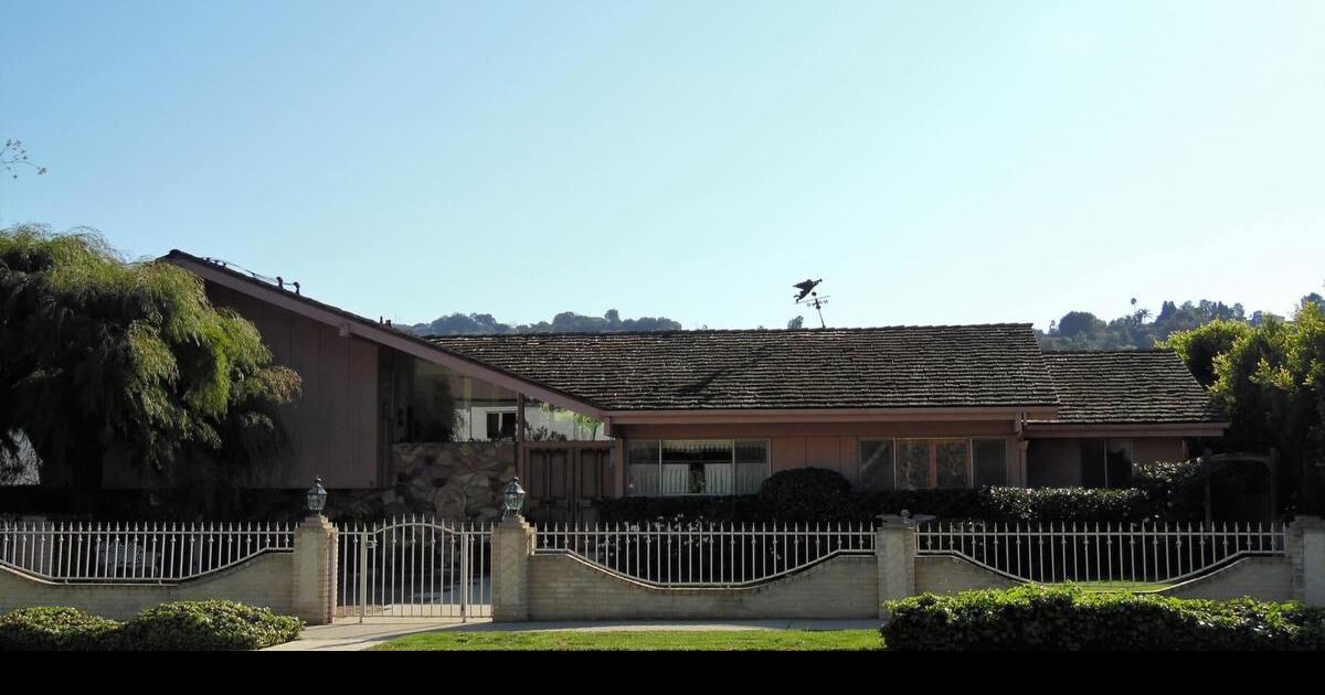 ‘Brady Bunch’ house sold to HGTV for home improvement show