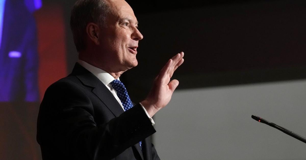 Trump's Trade War: A Stark Warning for Canada – Time to Diversify?