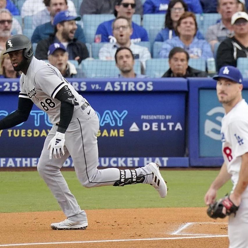 Freeman wins it in the 11th as the Dodgers edge the White Sox 5-4