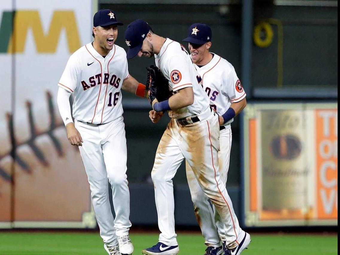 Houston Astros first baseman Aledmys Diaz receives a celebratory