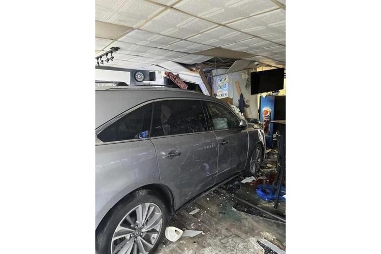 Car crashes into New Hampshire restaurant, injures dozens, pins man in ...