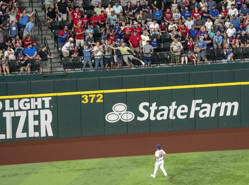 Adolis García hits walk-off 449-foot homer vs. Nationals