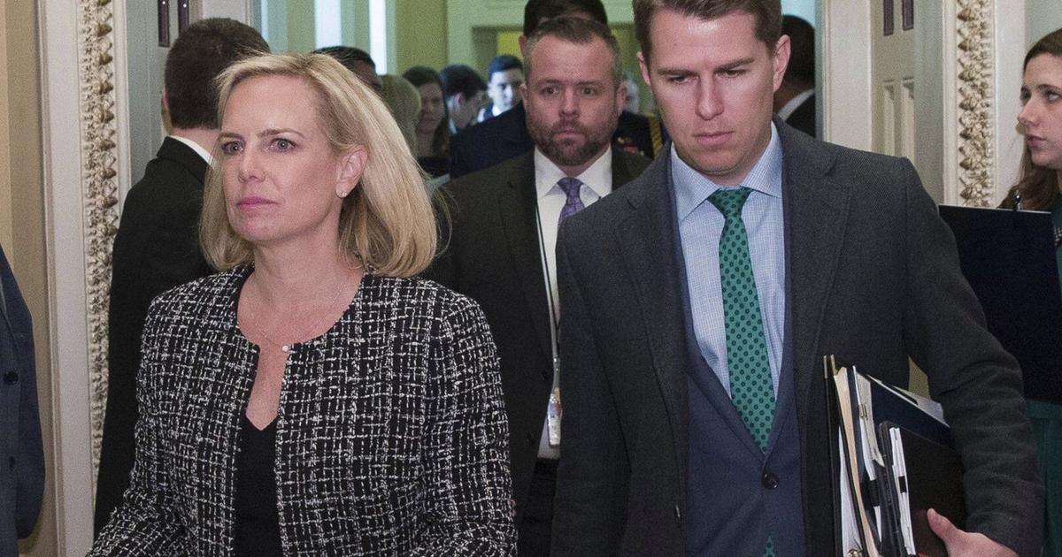 Trump targets ‘Anonymous’ author and former top cybersecurity official in escalation of retribution