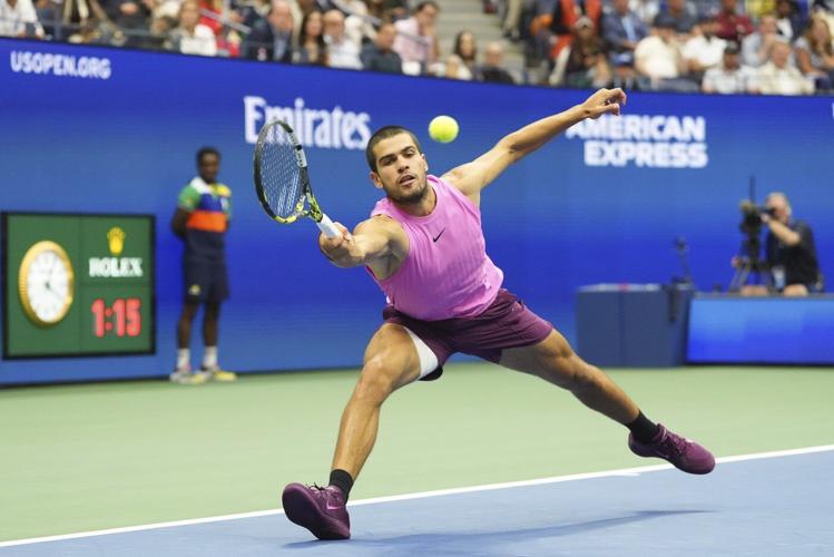 Alcaraz wins the 3rd set against Sinner to close in on the US Open title. Trump gets cheers and boos