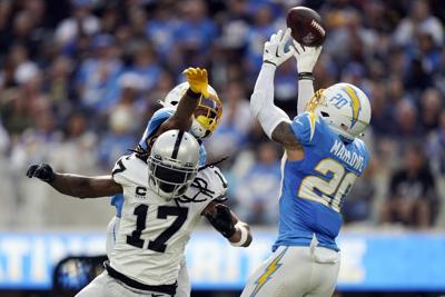 Live coverage: Raiders' rally falls short against Steelers in Las Vegas -  Las Vegas Sun News