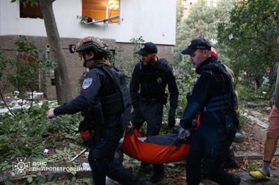 Ukrainian and Russian attacks kill 3 civilians
