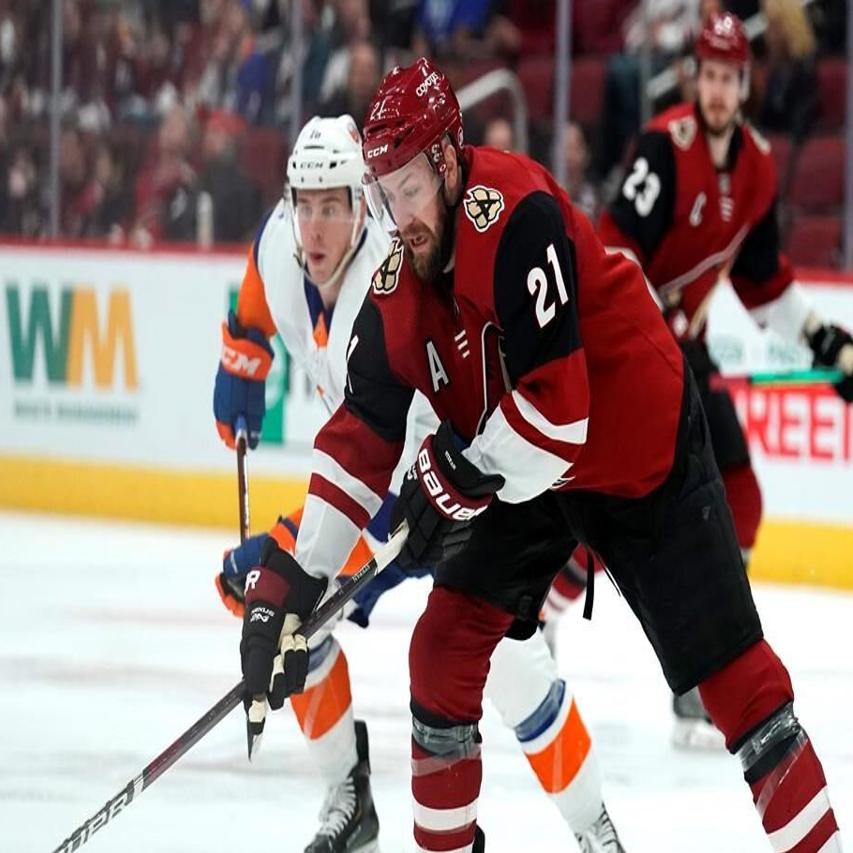 Derek Stepan has been traded to the Senators from the Coyotes!