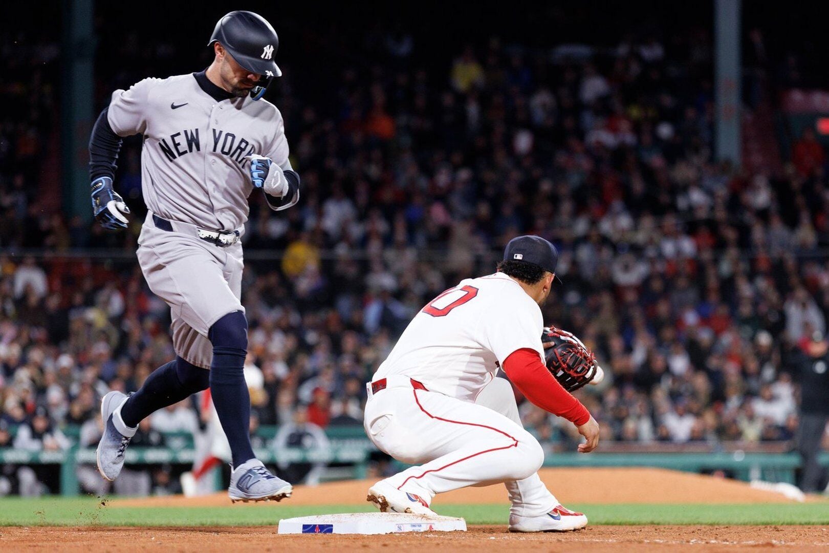 White Sox sign veteran outfielder Randal Grichuk to $1.25 million deal ...