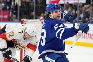 Auston Matthews scores two more, Leafs hang on to beat Panthers in potential playoff preview