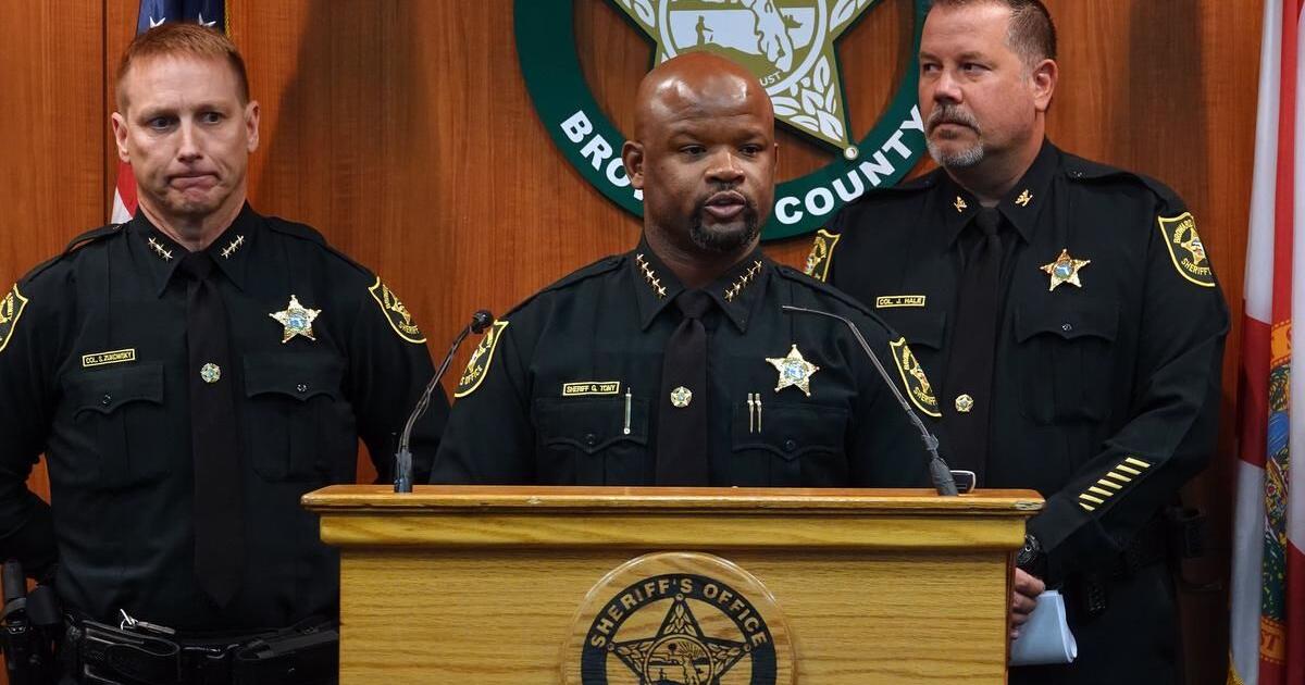 Two deputies fired for neglect of duty more than a year after Parkland ...