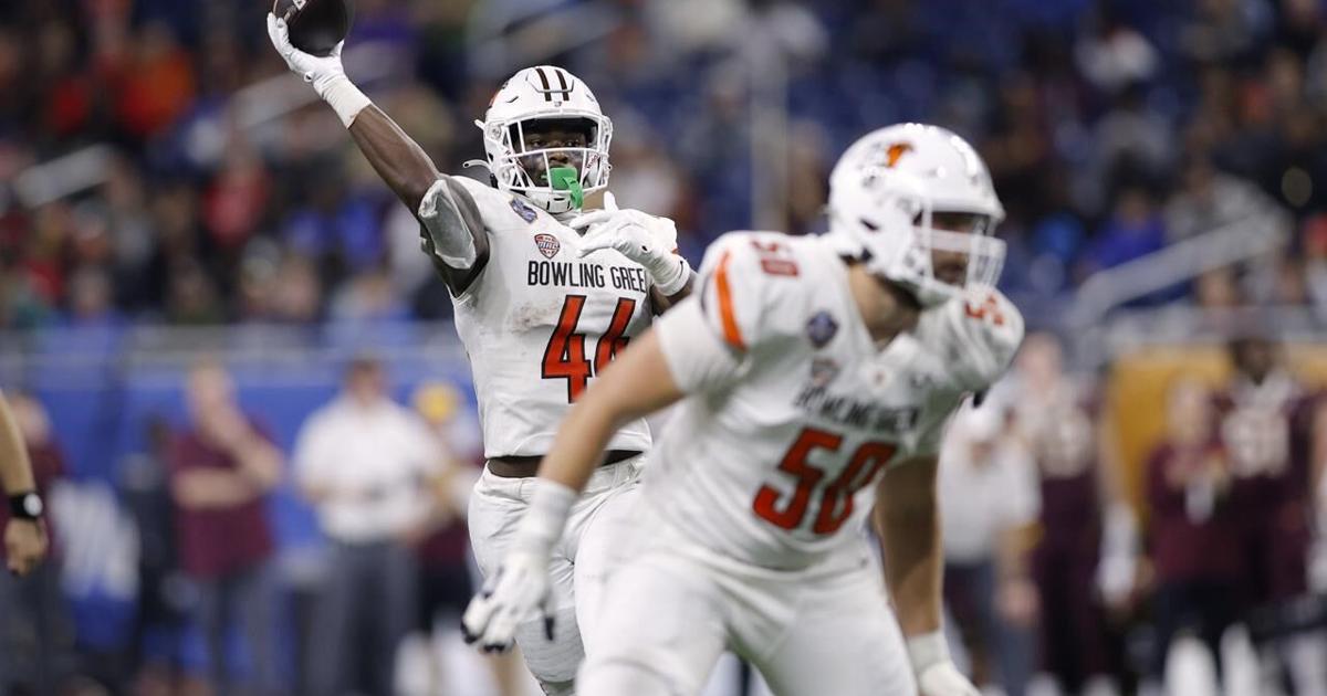 Bowling Green AllAmerica tight end Harold Fannin Jr. declares for NFL
