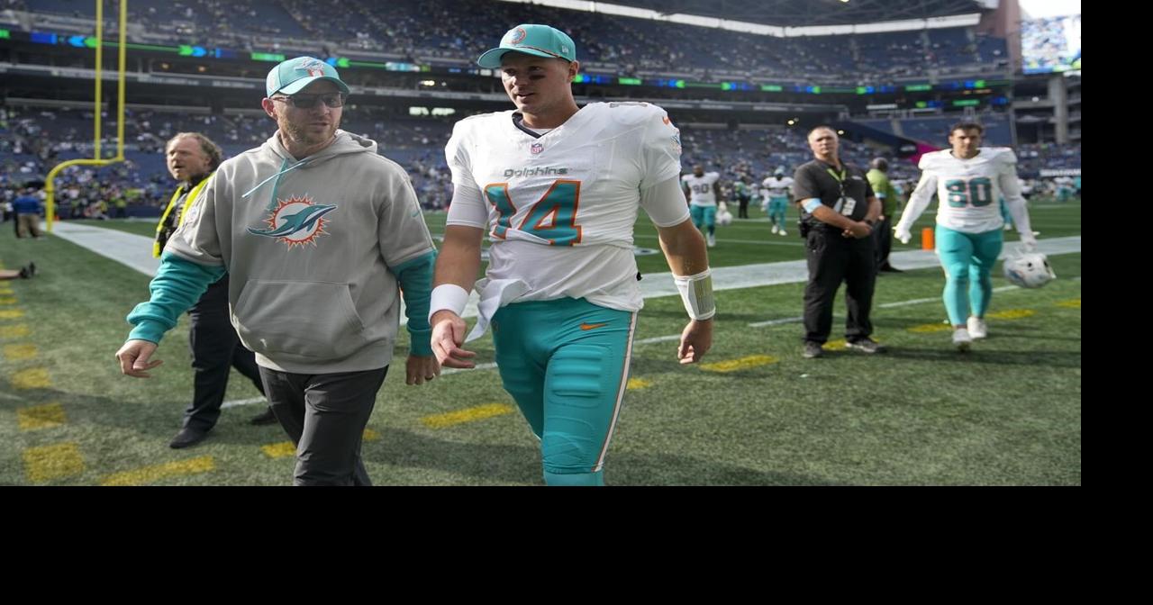 With another injured quarterback, the Dolphins' early season woes continue to pile up
