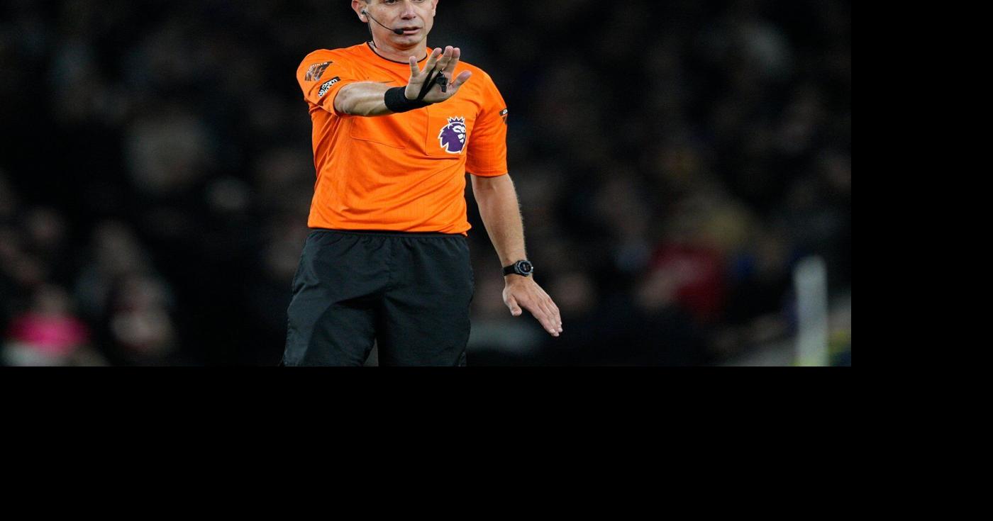 Former Premier League referee Coote given suspended prison sentence for indecent image