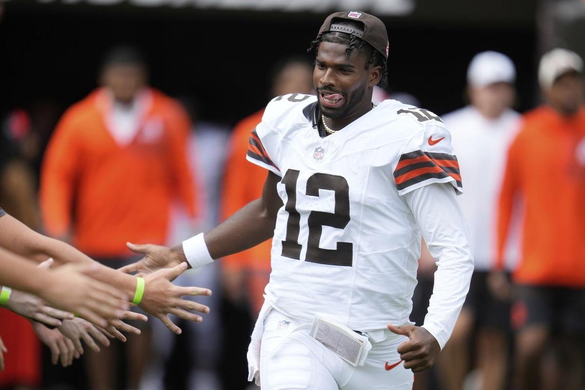 Kevin Stefanski defends handling of Shedeur Sanders after Browns preseason  finale