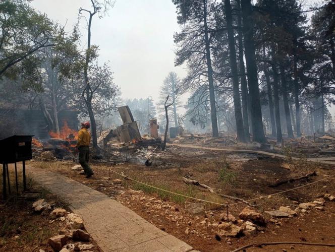 Wildfire along Grand Canyon's North Rim destroys historic lodge and is spreading rapidly