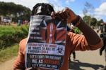 Kenyan president defends US Ebola quarantine center amid protests