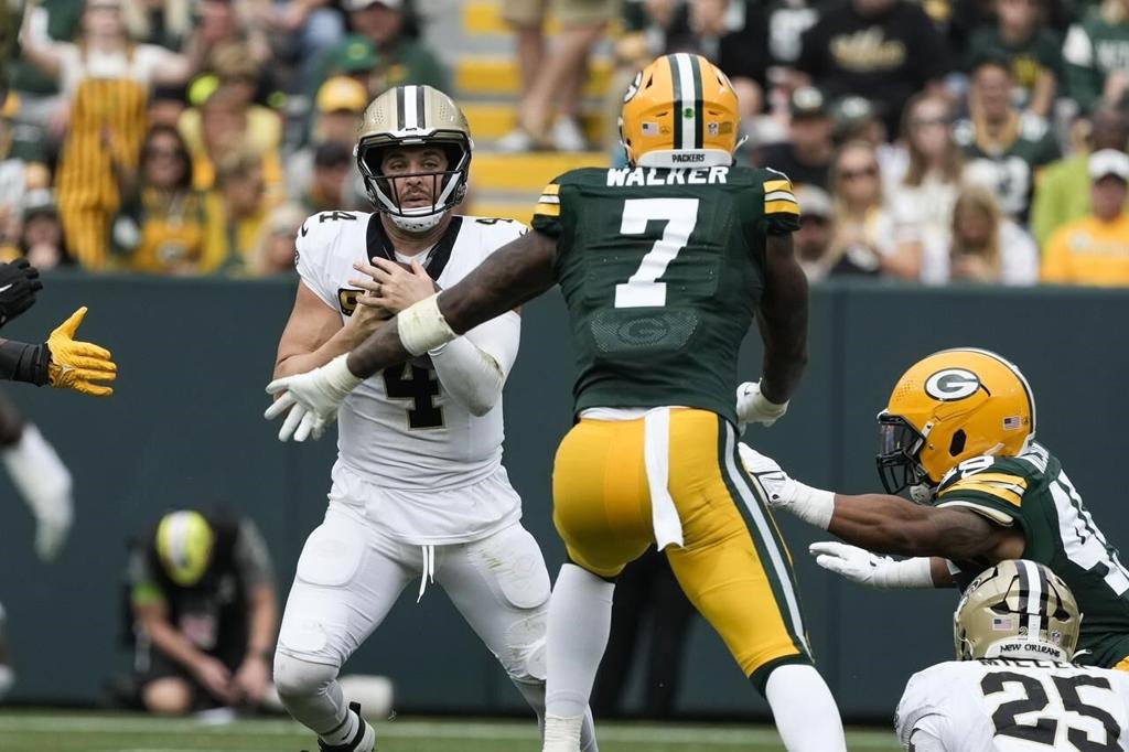 Jordan Love rallies Packers to 18-17 win after Saints lose Derek