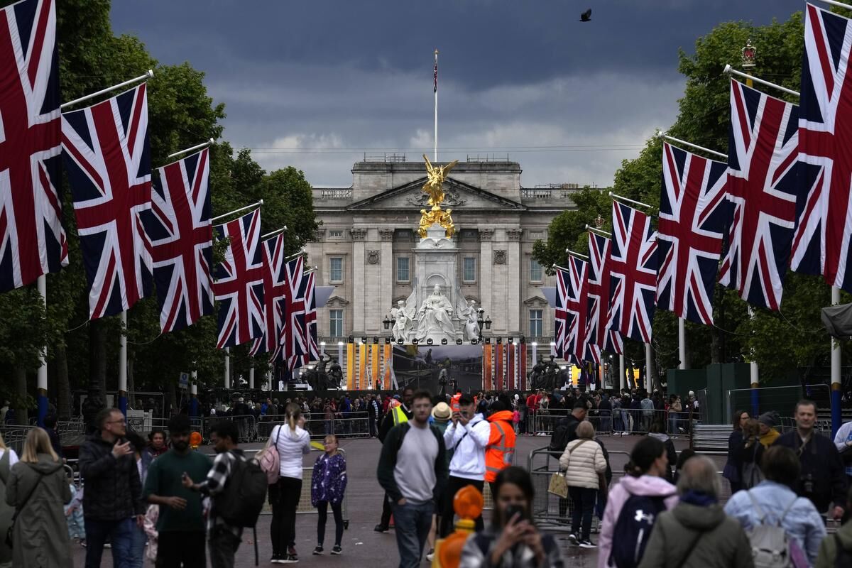 A wistful look back to the Queen s coronation