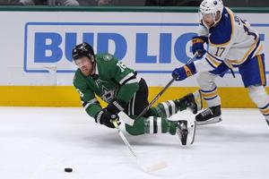 Pavs scores go-ahead goal with back to net in Stars' 50th win while eliminating Sabres