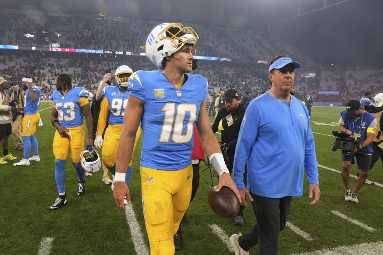 Chargers passing game helps break seven-game losing streak against Chiefs in Brazil