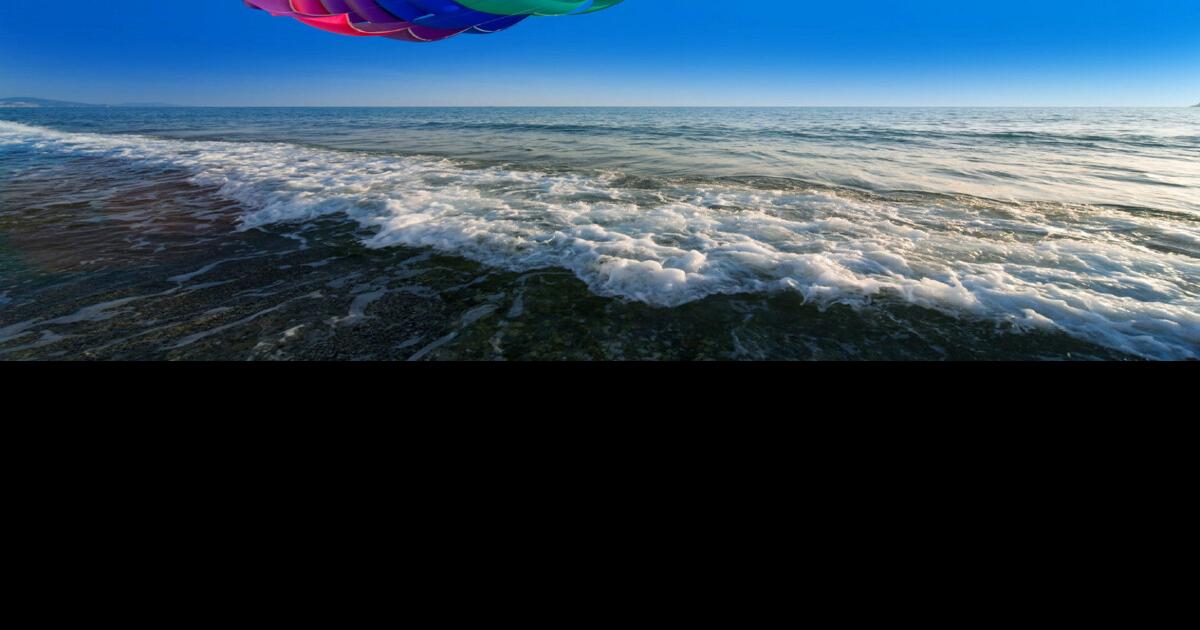 Parasailing deaths lead to cruise cancellations