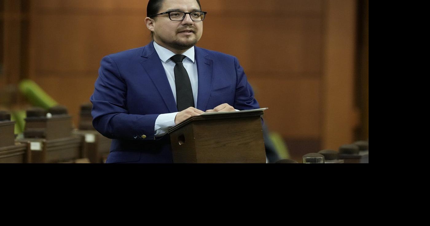 Opposition parties back changes to status rules in Indian Act, Liberals say not yet