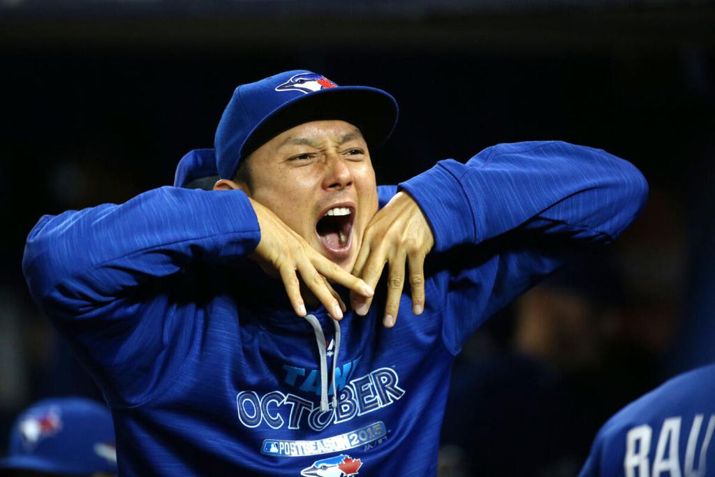 Report: Kawasaki signs deal with Cubs 