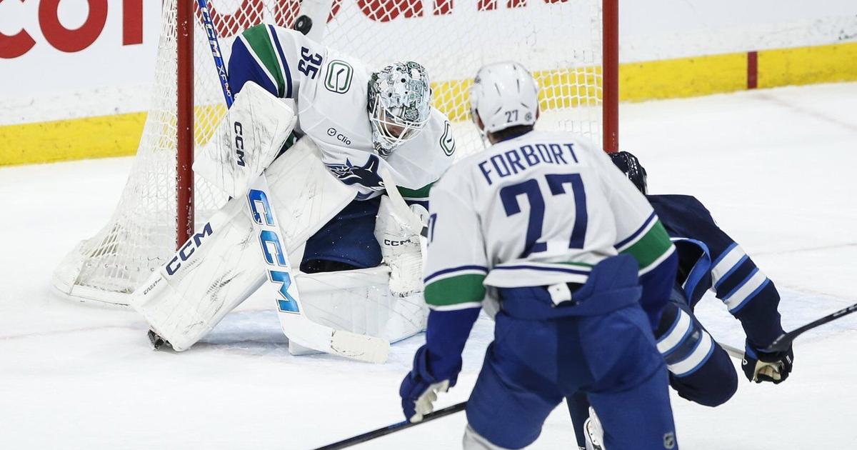 Perfetti adds the wow to Jets 3-1 win over Canucks