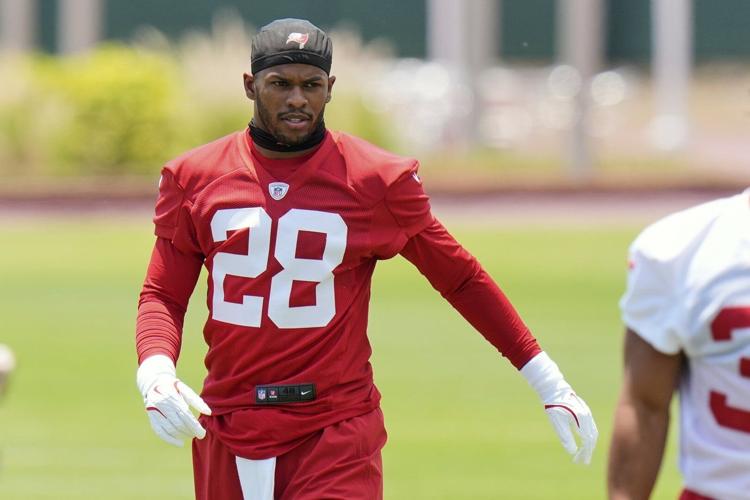 Shilo Sanders makes a big first impression with the Buccaneers