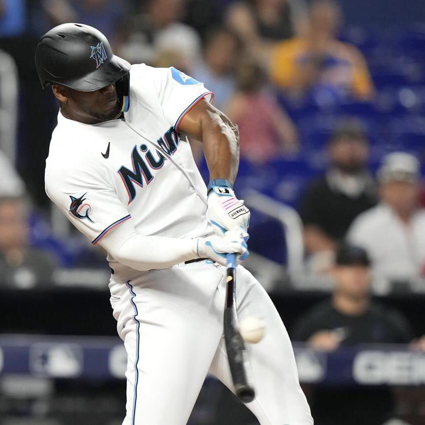 Gurriel scores to give Marlins a 10-9 victory over Cardinals