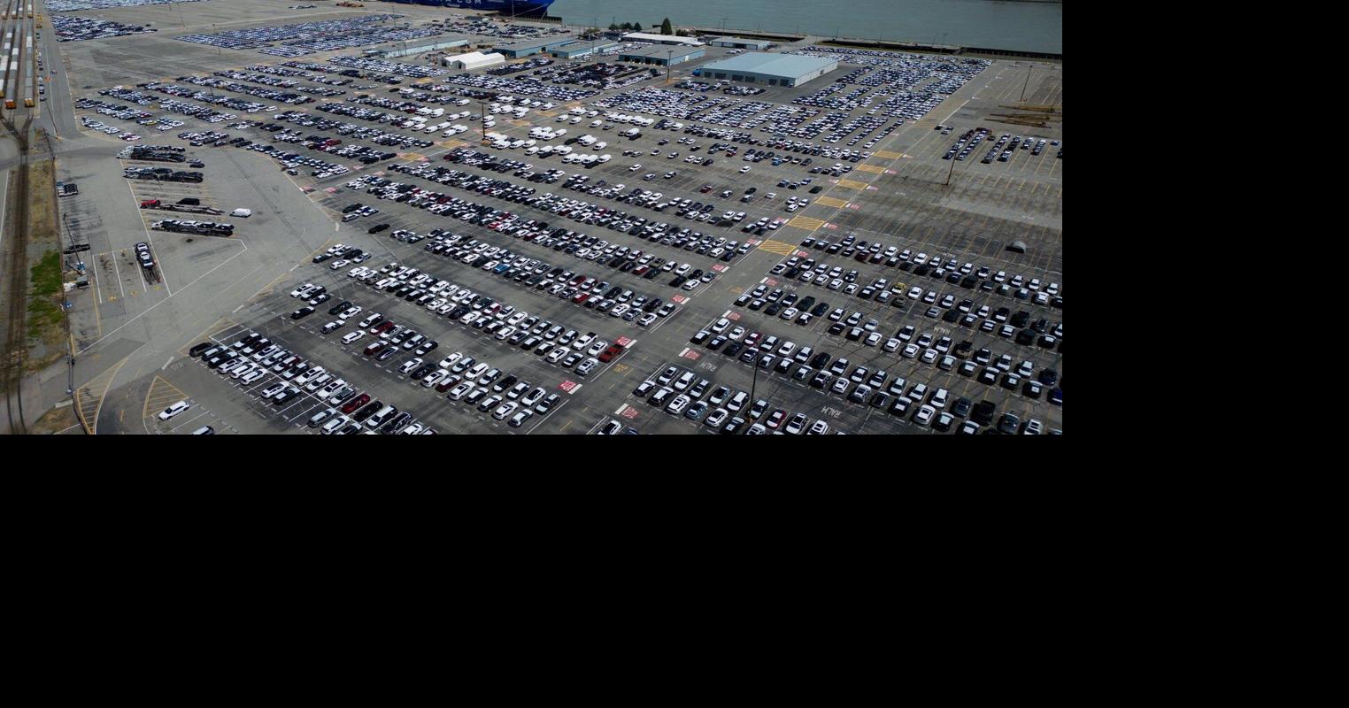 Statistics Canada reports merchandise trade deficit .2 billion in November