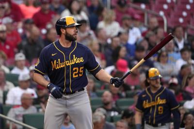 Former Brewers player Darin Ruf sues Reds over injury in Cincinnati that ended his career