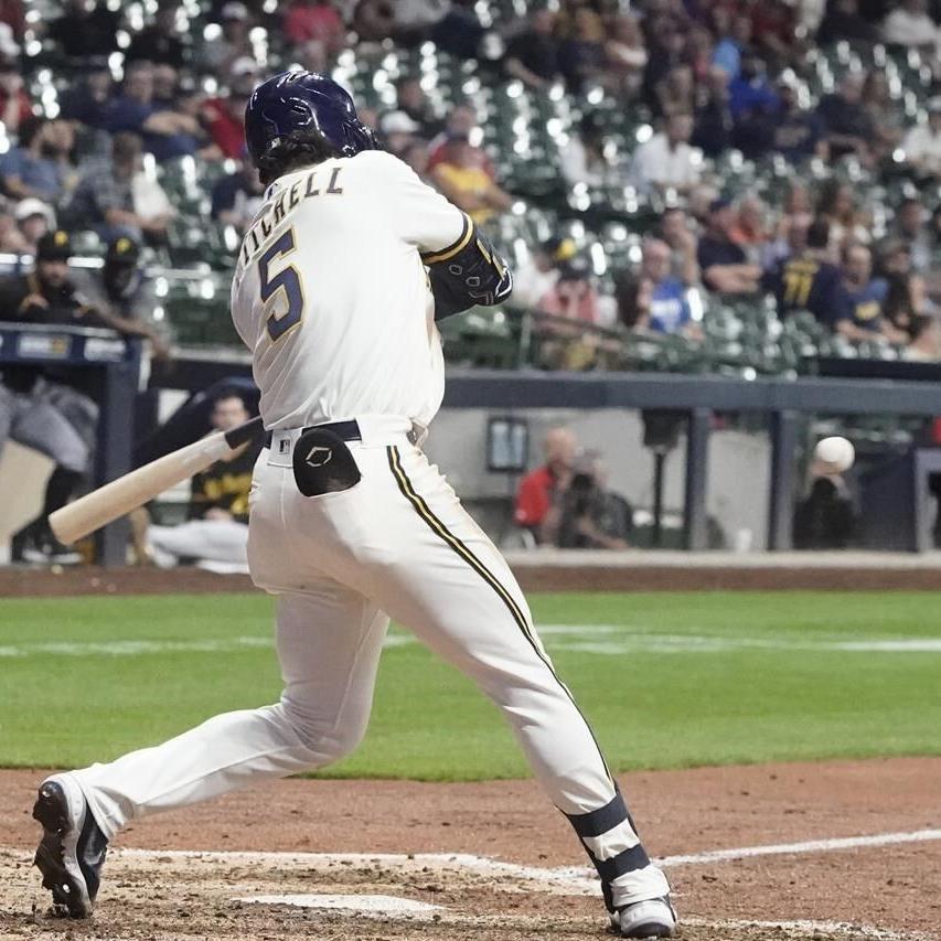 Mitchell, Hiura homer late, Brewers rally past Pirates 7-5