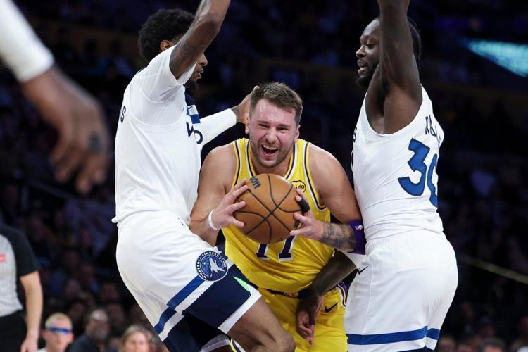 Luka Doncic scores 49 to extend his sizzling season start in Lakers ...