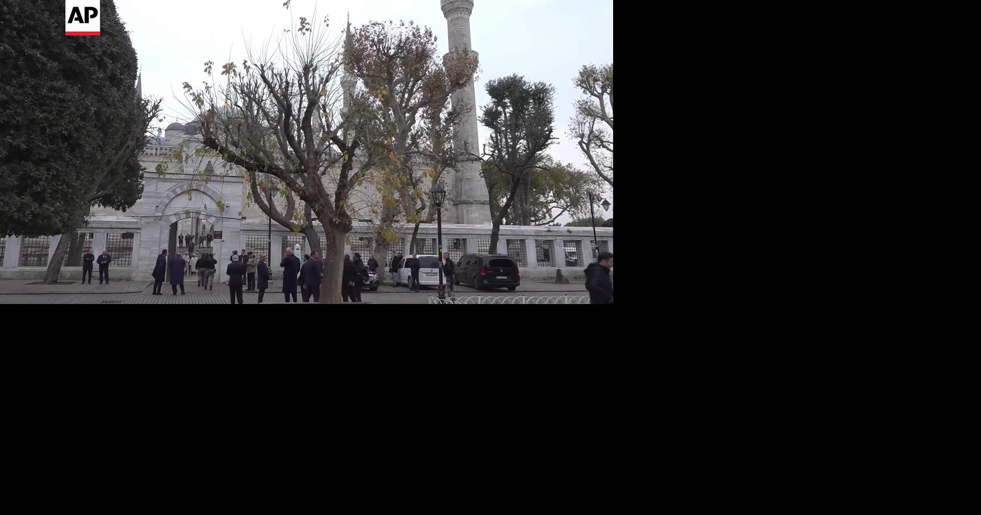 Pope Leo visits Sultan Ahmed Mosque in central Istanbul during his visit to Turkey